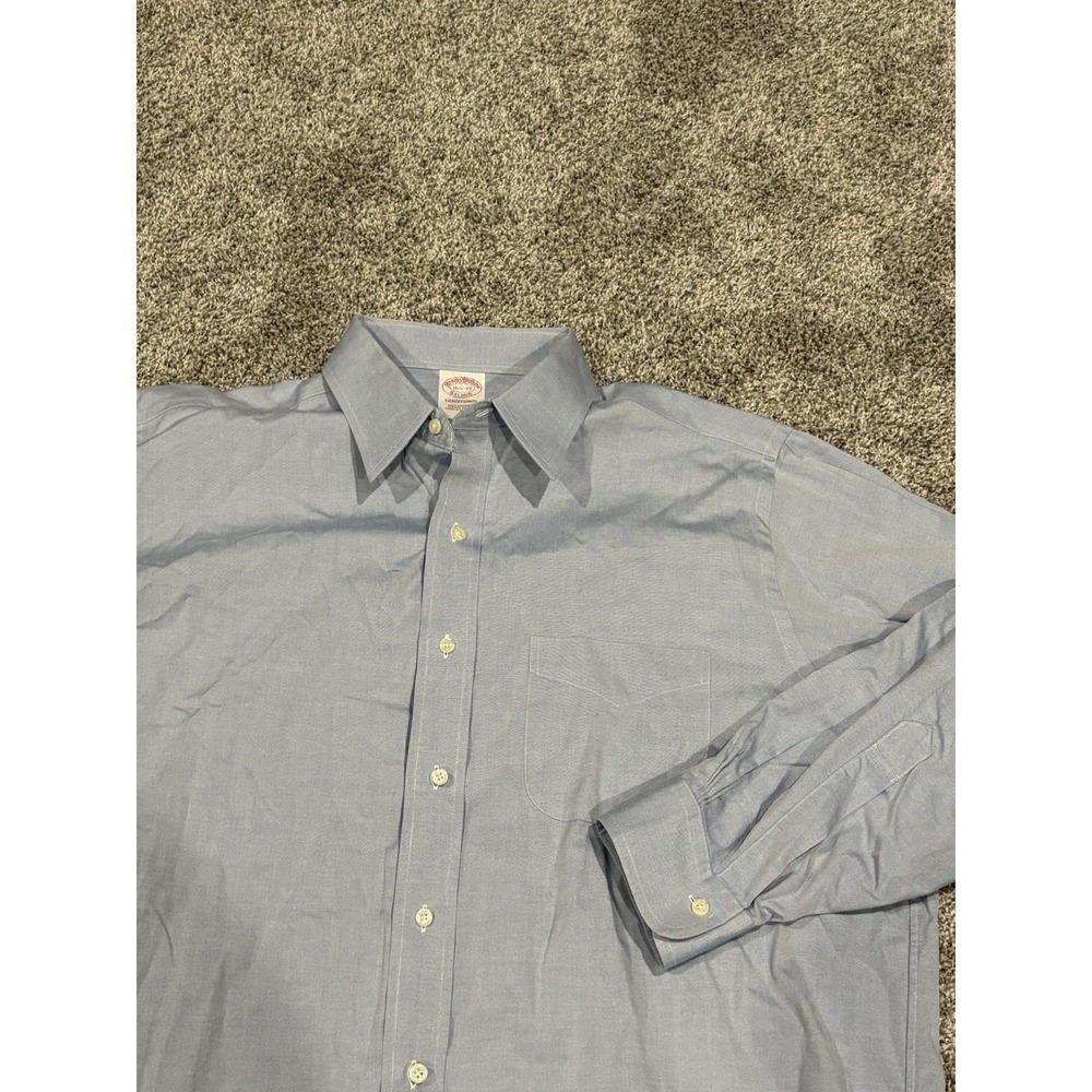Brooks‎ Brothers Mens Button Shirt Blue Medium Neck Size 16 1/2 33 Traditional